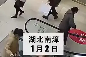 萌娃与奶奶走散主动求助执勤消防员图片