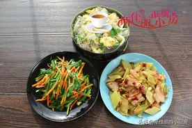 武汉妈妈晒给中学生孩子做的午餐，孩子吃饱吃好，从不剩菜不浪费图片