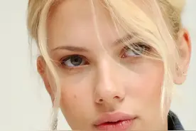 从黑寡妇到美国女演员，斯嘉丽·约翰逊仅用精彩的演技，征服世界图片