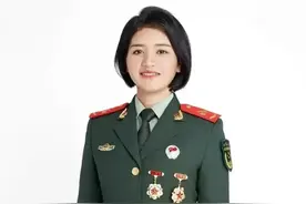 藏族女兵达娃卓嘎，我军女子特战霸王花，荣获一等功提干保送军校图片