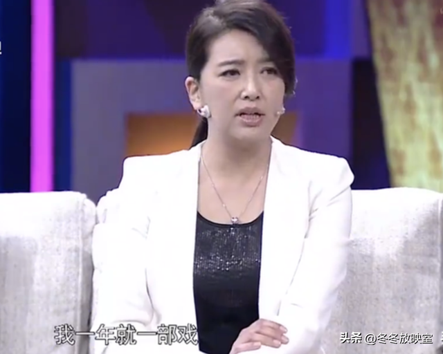 张艺谋“晚节不保”，妻子连夜转移资产出国，圈内早有征兆