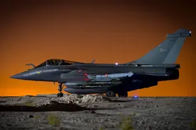 击败两大竞争对手，“阵风”再斩获大单，歼-10C外销究竟差在哪？图片