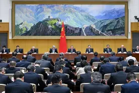 李强：坚决贯彻党中央关于全面从严治党的战略部署 深入推进政府党风廉政建设和反腐败斗争图片