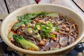 不服就告，食族人和食人族有关系？图片