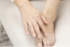 别再用白醋泡脚啦，真没啥用图片