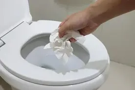 厕纸能不能直接丢马桶冲走？好多人搞错，不是带节奏，是现实问题图片