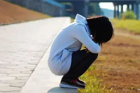 逼死女儿？亲妈“苦情催婚”聊天记录令人窒息，闺蜜：我来晚一步图片