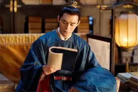 宋朝锐意改革的王安石，毛主席对他的评价，为何会是这12个字图片