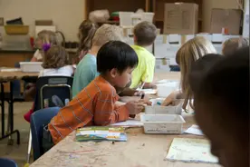 家长亲历：自闭症娃上学太折腾，给老师送礼最管用？图片