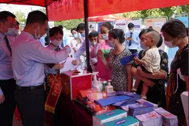 金融服务站挂牌，湖北银行帮居民守住“钱袋子”出实招图片