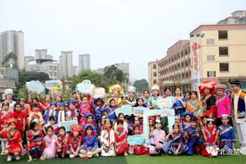 广西北流：欢庆壮乡“三月三” 禁毒山歌唱嗨来图片