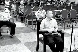 逾越纪律底线，坠入腐败深渊——江西省上栗县人大常委会原主任杨光明违纪问题剖析图片