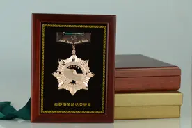 定做退役军人纪念章的意义图片