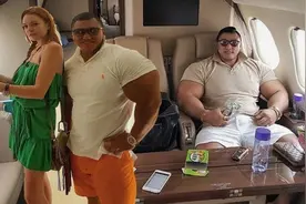 “韩国绿巨人”姜勇夏，腕力高手，力量举冠军，喜欢炫富而闻名图片