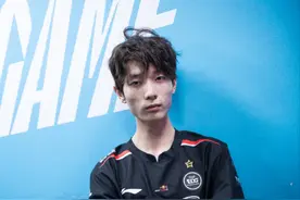 曝21岁电竞选手嫖娼！私下商量价格记录流出，付高额定金预约包夜图片