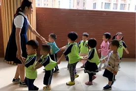 公立和私立幼儿园的区别，3年级后逐渐显现出来，幸亏当时没选错图片