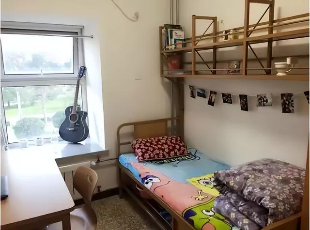 西交大创新港宿舍西交大作为国内顶尖大学,在宿舍配置上也不甘落后,为