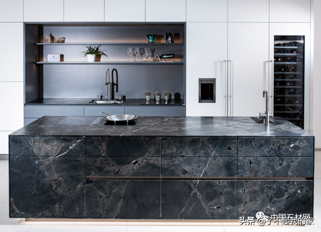 ʯҡʯӢʯҰ壬һʺ̨أ