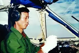 1990年，中国花重金请来外国试飞员，却被嘲讽：飞机质量太差劲？图片