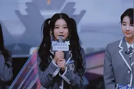 还记得《青你2》里的左卓吗？她是个老秀人了？图片