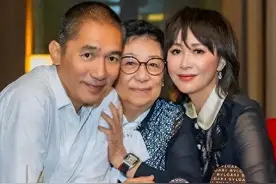 生活奇葩的5对明星夫妻：默许出轨、分房睡，同居20年却不结婚图片