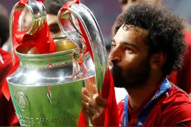 足坛“萨家军”历史最强阵容，中路防守，两边突击图片