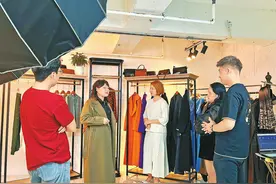 乌鲁木齐服装批发市场直播带货突围记图片