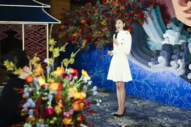 一个20、30、40岁的对比人生图片