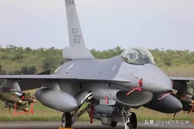 F-16V“成军”，台岛叫嚣对垒歼-20，新年坠海，飞行员不知所踪图片