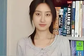 科研界"妲己"：踩4任丈夫上位，39岁成终身教授，美色还是实力图片