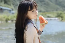 「掌柜推荐」有点惬意的蓝色夏天JK少女制服治愈系笑容图片