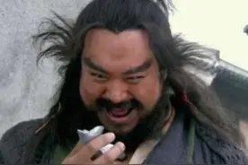 黑旋风李逵下场如何？手脚筋被人挑断，掐着脖子像抓野猪一样活捉图片