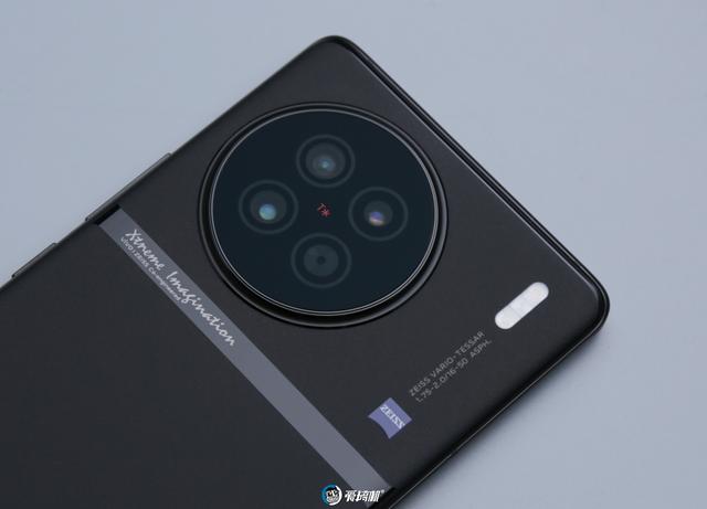 ����֮�⣬vivo X90���⣺3699Ԫ�������Ա