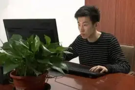 玩共享单车破产，父母入狱、女友跑路的富二代丁伟，如今这样活着图片