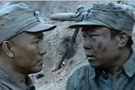 八路军帽子上的两粒“纽扣”，不只是摆设，其实用处很大图片