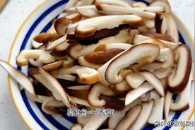 香菇最下饭的做法，鲜香爽滑，营养好吃还入味，出锅全家抢着吃图片