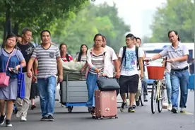 大一新生开学报到要不要带“被子”？这个建议很中肯，看完就明白图片