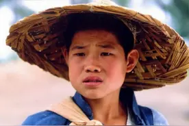 曝嘎子谢孟伟卖房补上亿税款，直播每晚挣百万，娇妻是张少华孙女图片