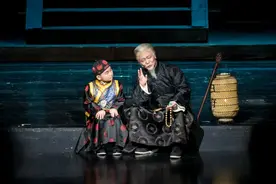 话剧《大宅门》重回舞台，这个五一有戏看了！图片