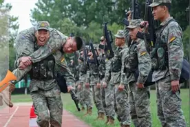 起床号 | 努力生活，努力面对每一天的挑战、接受自己、保持平常心，一切都会朝着好的方向发展图片