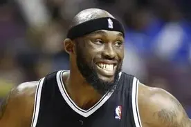 仅靠抢篮板就立足NBA13个赛季，“篮板狂人”雷吉-埃文斯去哪了？图片