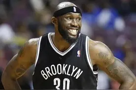 仅靠抢篮板就立足NBA13个赛季，“篮板狂人”雷吉-埃文斯去哪了？图片