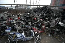 回收废旧电动车有多暴利？我们拿它当废铁，有人却靠它年入百万图片