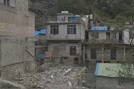 广西：儿子带女友回家，妈妈提前准备新床，看到环境，网友：别嫁图片