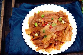 原来肉皮这样做更好吃，营养解馋超过瘾，顿顿吃光盘，特香图片