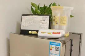 不管家里有没有钱，冰箱顶上千万别放4样东西，看完要提醒家里人图片