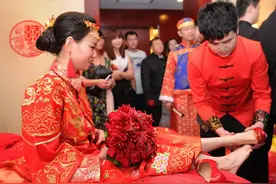 广东女孩晒彩礼，本地人惊呼太高，外地男生都羡慕：真好娶图片
