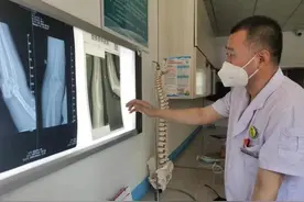 盘锦骨科医院专家：肘关节“恐怖三联征”症状与康复图片