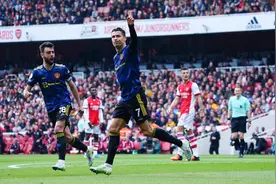 英超-C罗百球里程碑！B费失点扎卡世界波 曼联1-3送阿森纳进前四图片