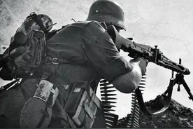 战云密布：第二次世界大战欧战始末：（81）解放斯摩棱斯克（1）图片